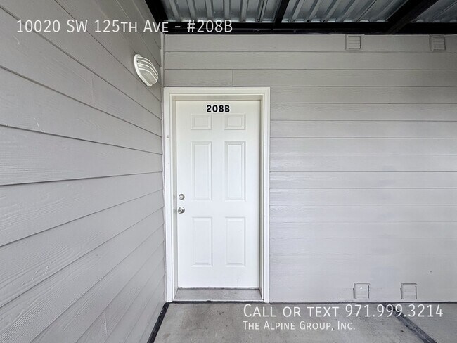 Building Photo - 10020 SW 125th Ave