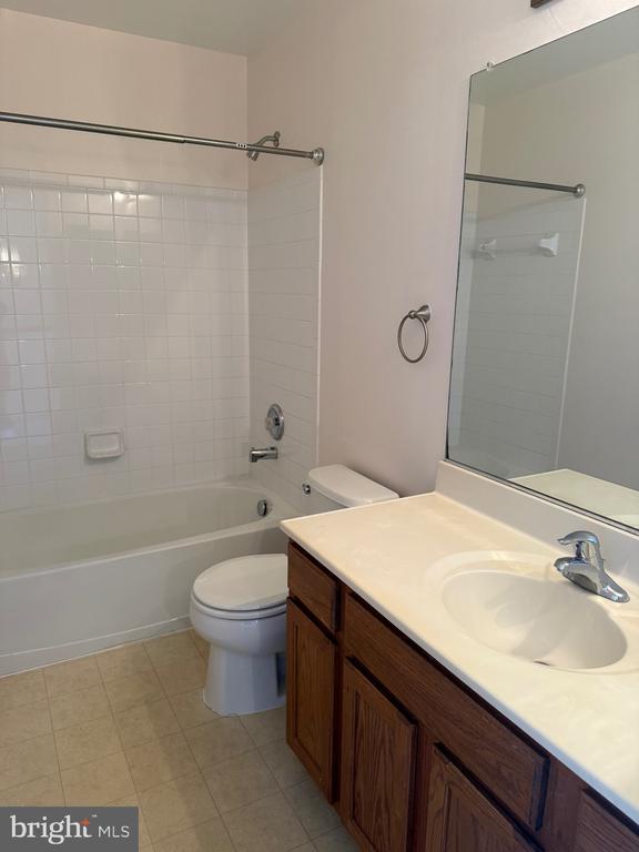 Building Photo - 144 Keating Cir