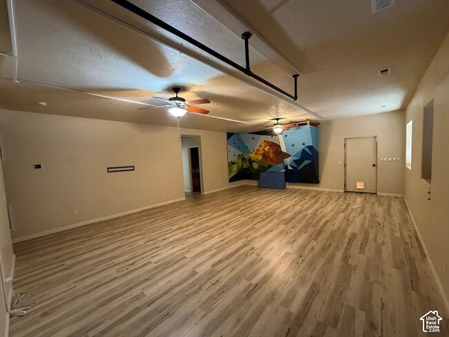 Building Photo - 2596 Hidden Canyon Dr