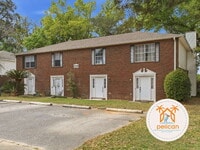 Building Photo - Bright townhome in the heart of Pensacola
