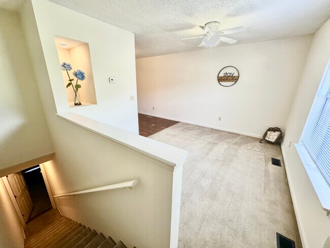 Building Photo - 801 Old Gray Station Rd