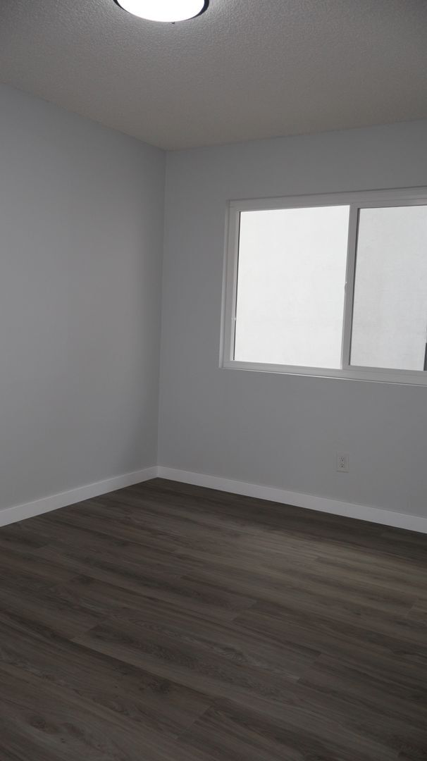 Building Photo - 2 Bed 1 Bath Apartment For Rent in San Ysidro