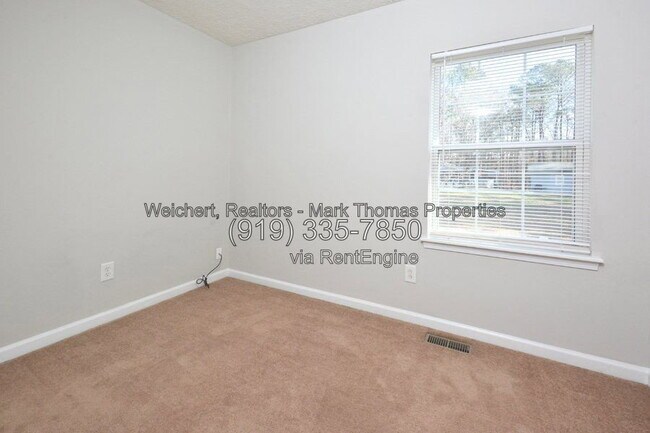 Building Photo - 905 Reedy Way