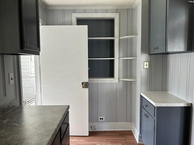 Building Photo - 804 Columbia College Dr