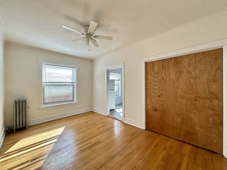 Building Photo - 6347 N Magnolia Ave