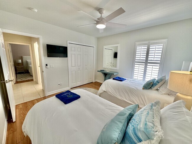 Building Photo - 798 107th Ave N