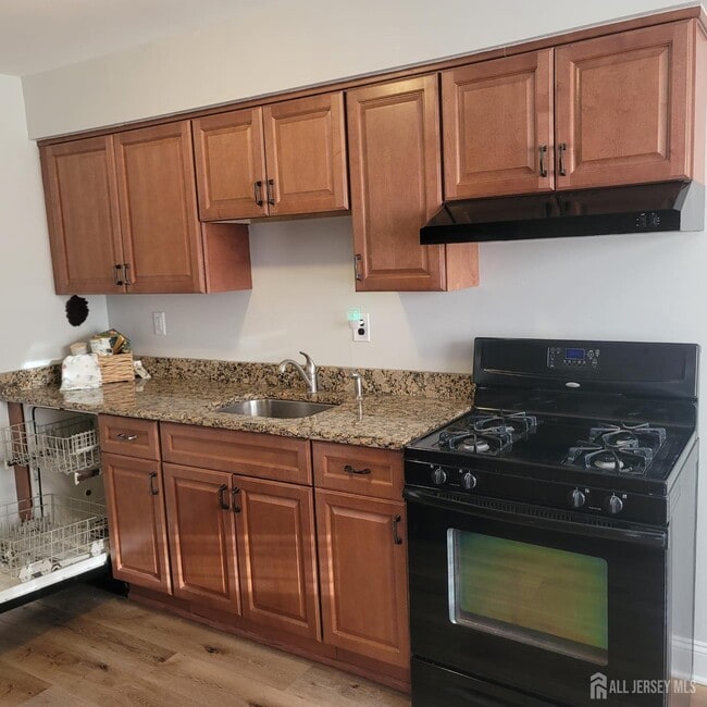 Building Photo - 1617 Raspberry Ct