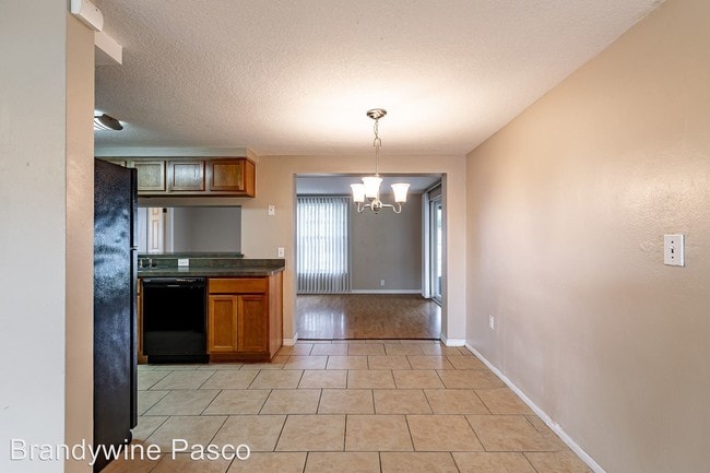 Building Photo - 3 br, 2 bath House - 7613 Christina Lane