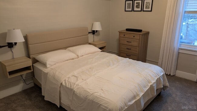 Building Photo - 166 Glen Ave