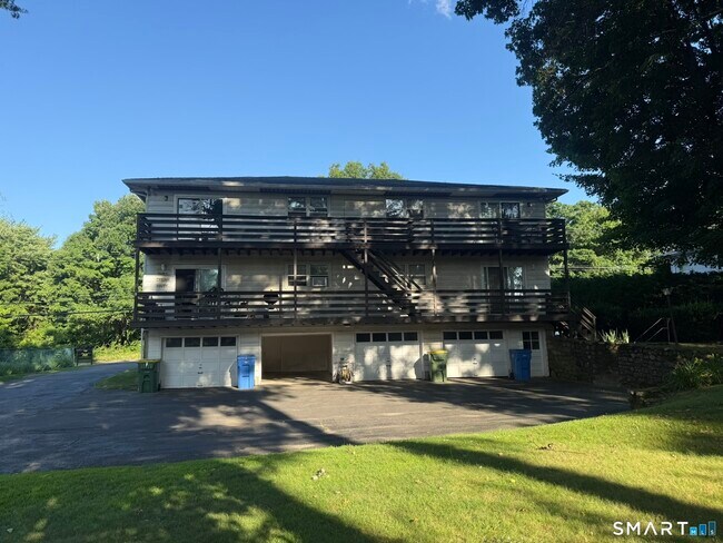Building Photo - 463 Pierpont Rd