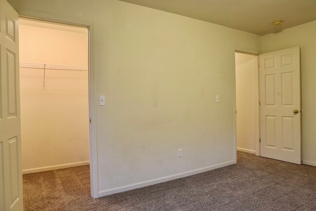 Building Photo - 20901 Hartsburg Ln