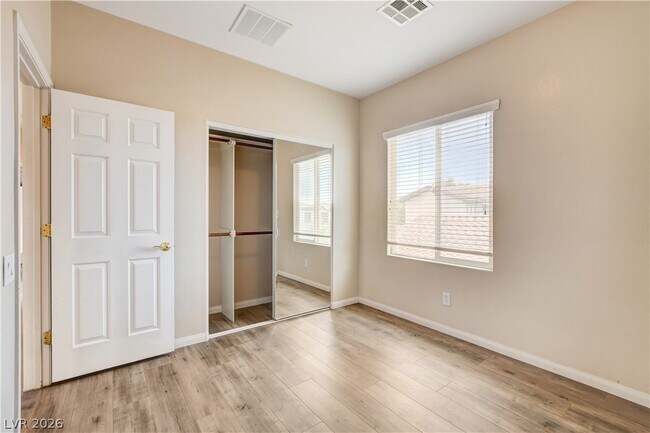 Building Photo - 10474 Howling Coyote Ave