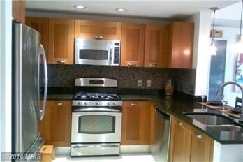 Building Photo - 2451 Midtown Ave