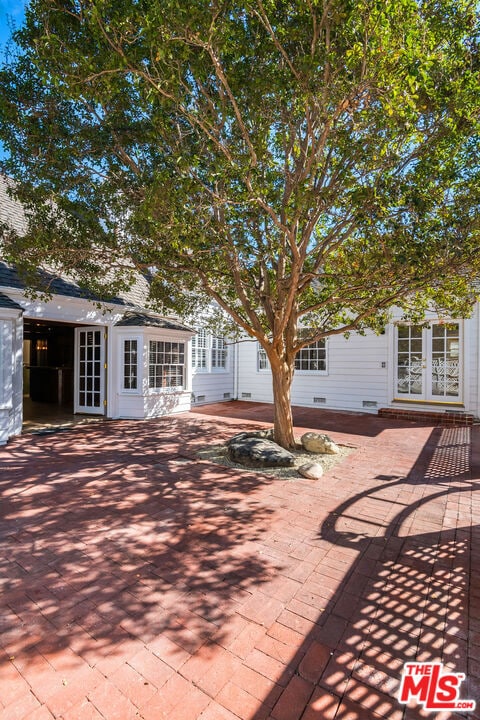 Building Photo - 4649 Sancola Ave