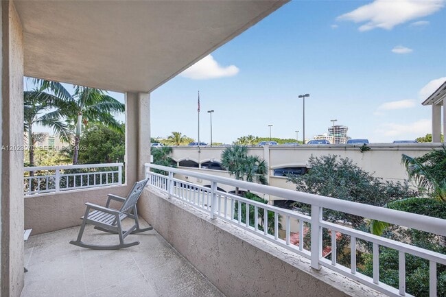 Building Photo - 19501 W Country Club Dr