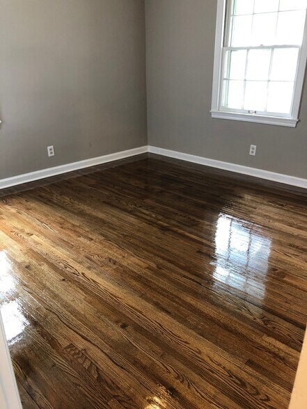 Building Photo - 2503 Emil Ave