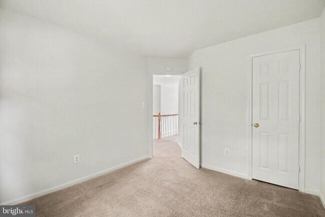 Building Photo - 9308 Paul Dr