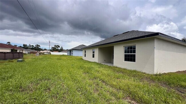 Building Photo - 3360 SW 129th Loop