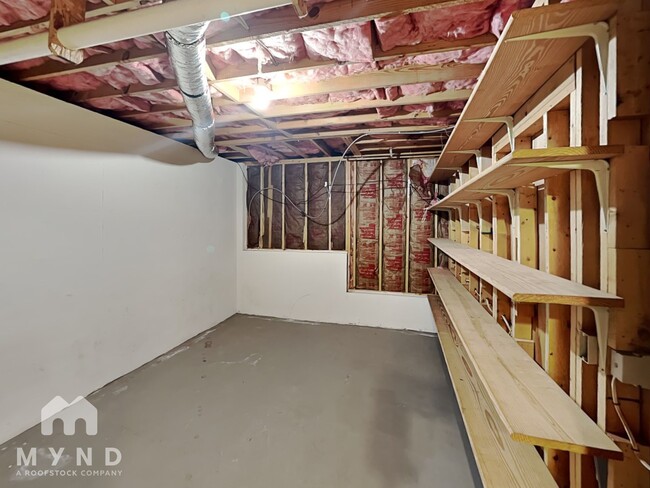 Building Photo - 3255 Sharon Ln