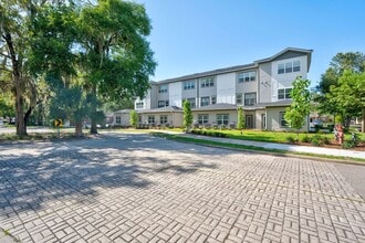 Building Photo - Metro 39 Apartments