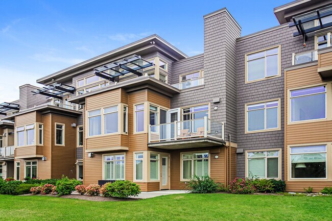 Primary Photo - Waterview Condo 2 bed, 2 bath in Point Edw...