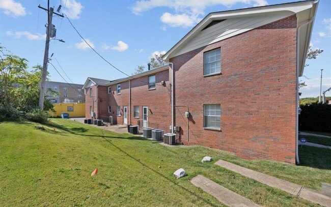 Building Photo - 6306 S Grand Blvd