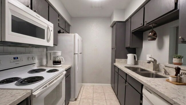 Building Photo - 4647 Wild Indigo St