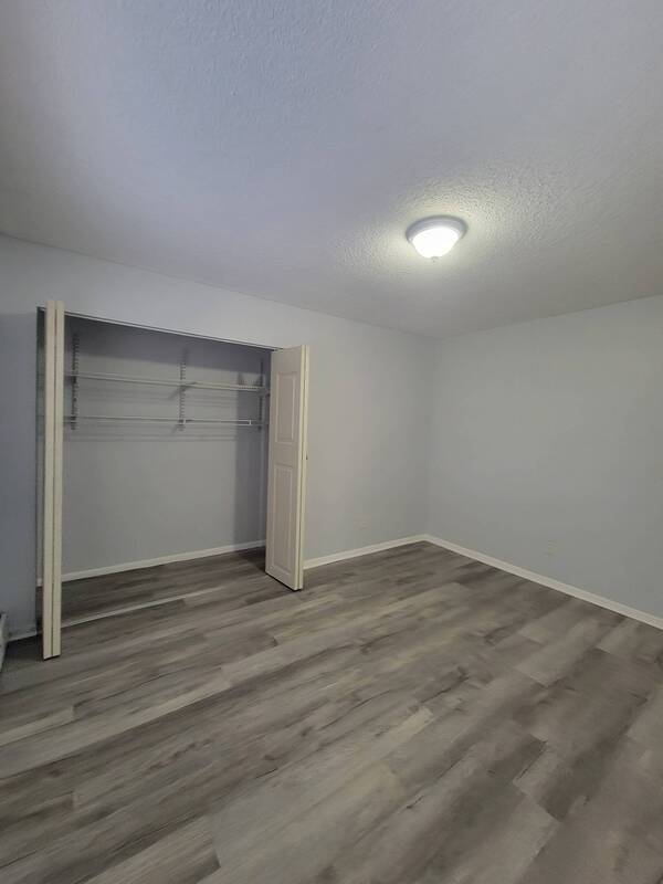 Building Photo - 310 Lawson Ave E