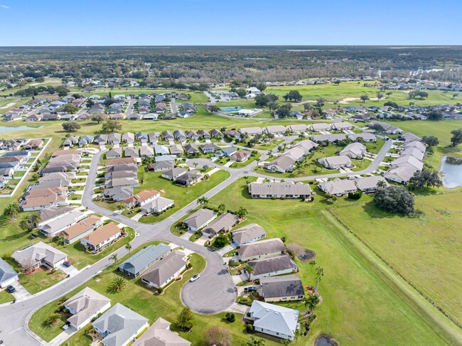Building Photo - Exquisite Huntington Hills Golf and Countr...