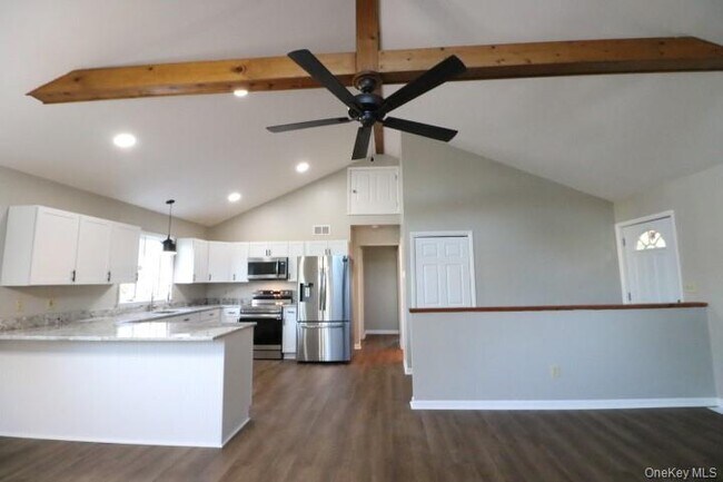 Building Photo - 3218 US-9W