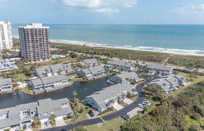 Building Photo - 4949 N Hwy A1A