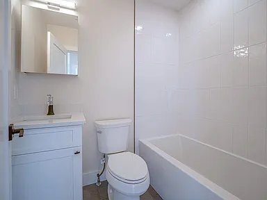 Building Photo - 59 Gove St