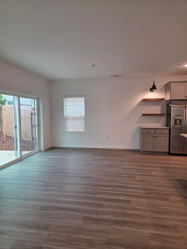 Building Photo - Brand New! Silverbrook Community at The Ranch