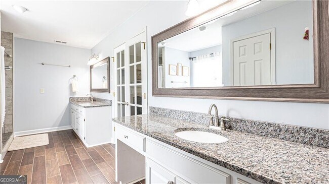 Building Photo - 148 White Oak Dr