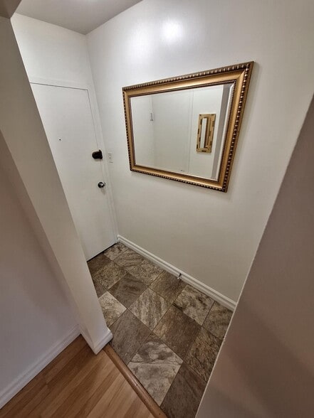 Interior Photo - Buchanan Court