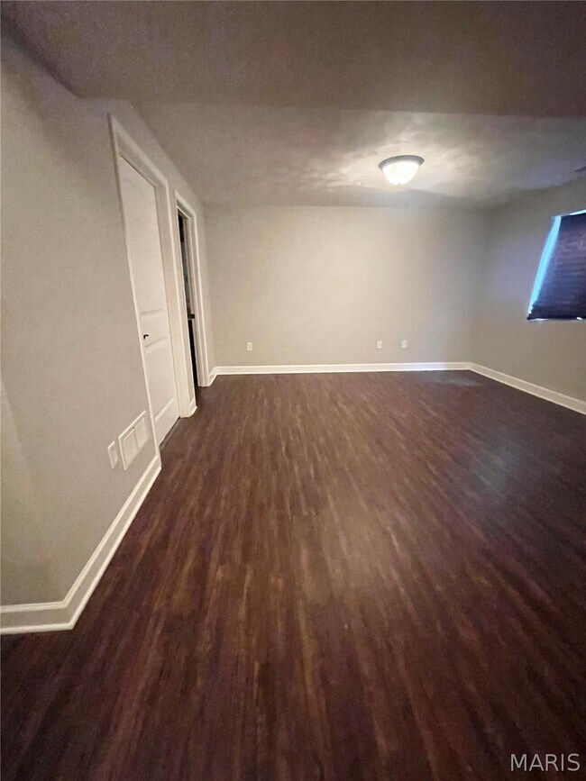 Building Photo - 805 Bluff Ridge Ln