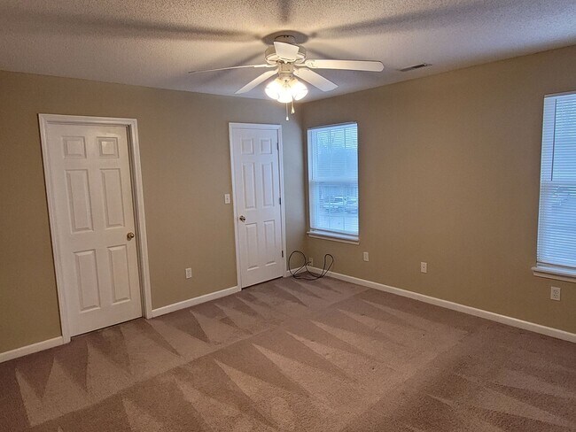 Building Photo - 2409 Bentley Ct