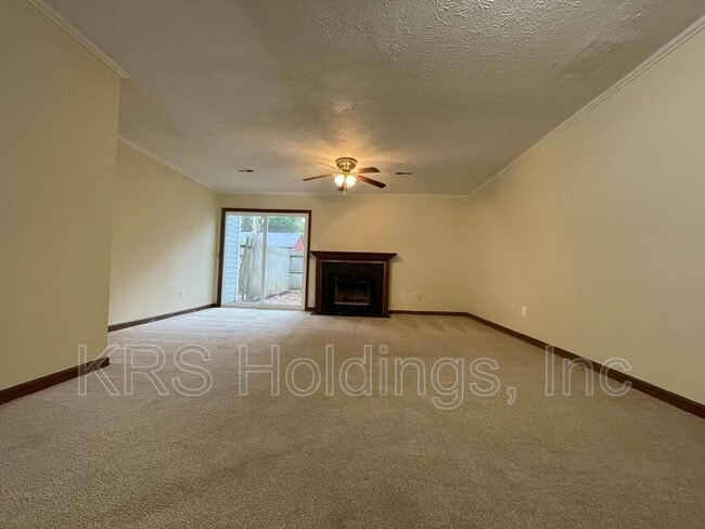 Building Photo - 208 Susan Constant Dr