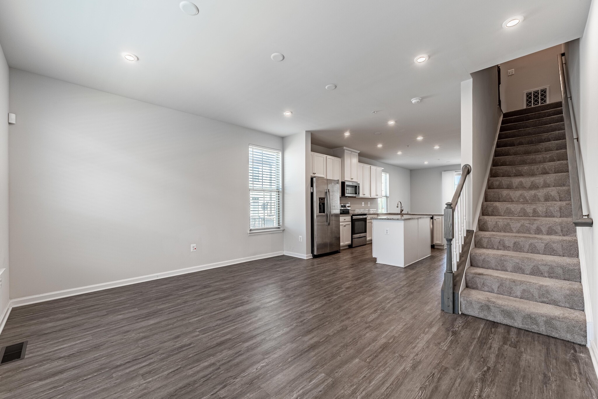 Building Photo - 201 S Macon St