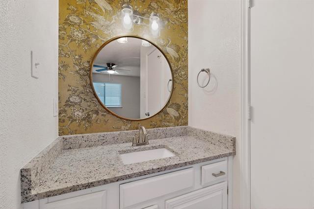 Building Photo - 1940 Abshire Ln