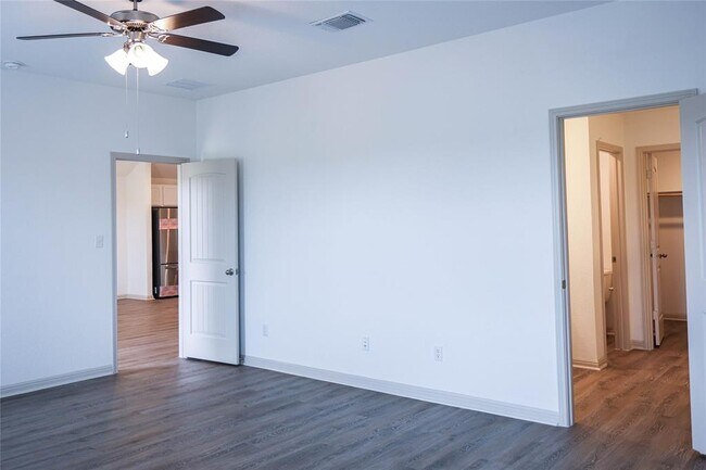 Building Photo - 231 Sweetwater Crk Ln