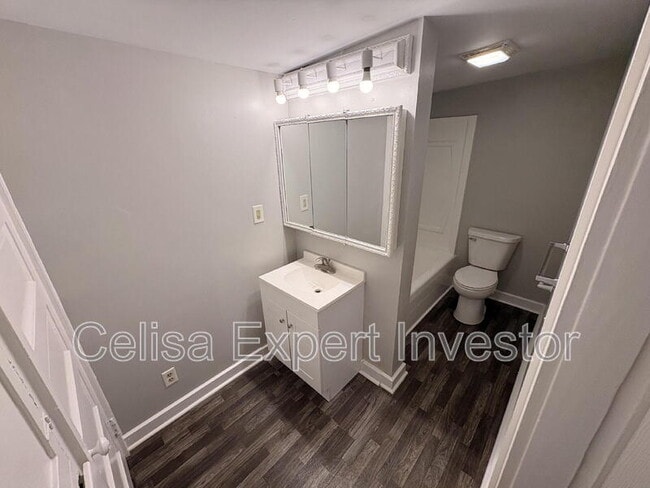 Building Photo - 2719 Indiana Ave