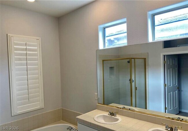 Building Photo - 43 Braelinn Dr