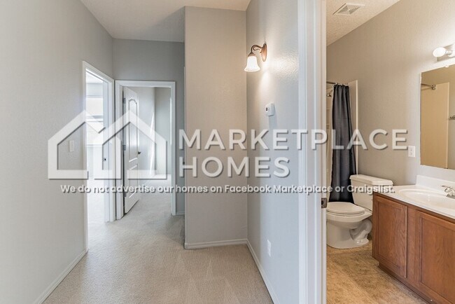 Building Photo - 620 Creekside Ave SW