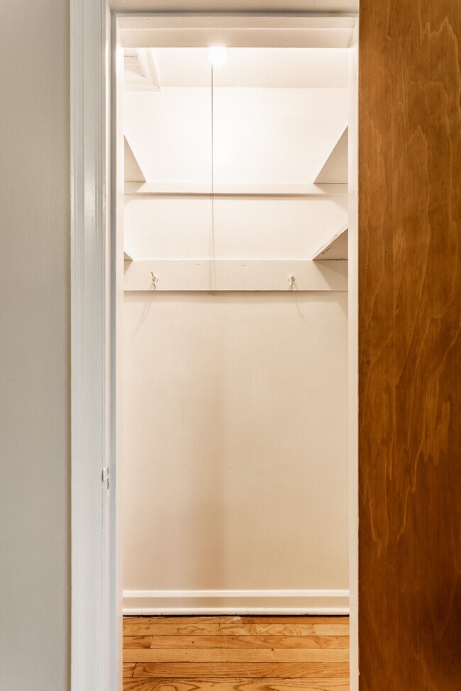 Building Photo - 6147 Broadway St