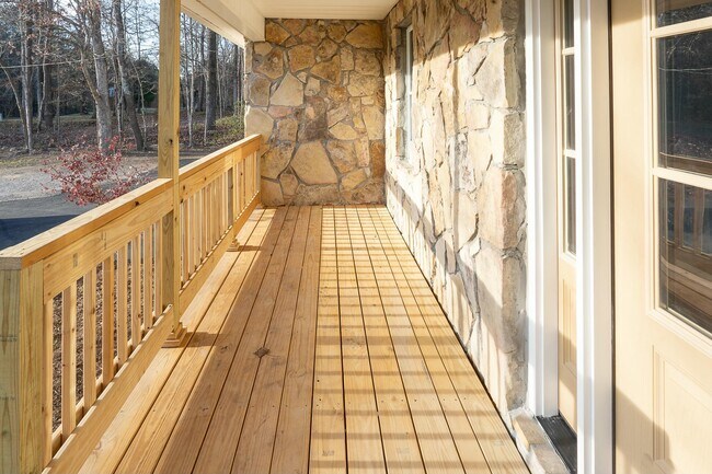 Building Photo - 2267 Old Parksville Rd NE