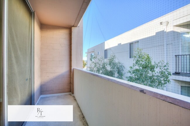 Building Photo - Modern High-Rise Living at La Fayette Park Towers