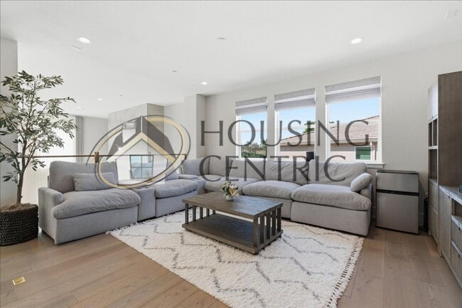 Building Photo - Unparalleled Executive Luxury Rental Home in Gated Community