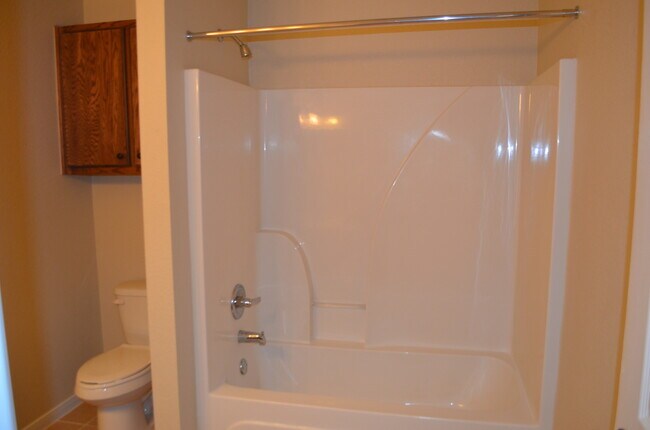 Building Photo - 2002Tru