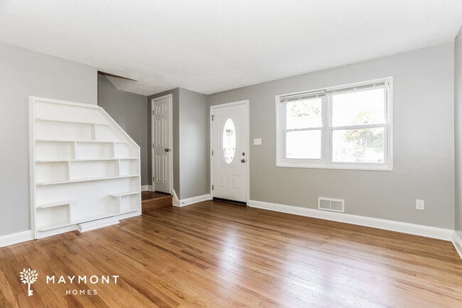 Building Photo - 957 Masefield Rd